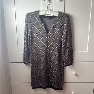 J. McLaughlin Brown Sheath Sweater V-Neck 3/4 Sleeve